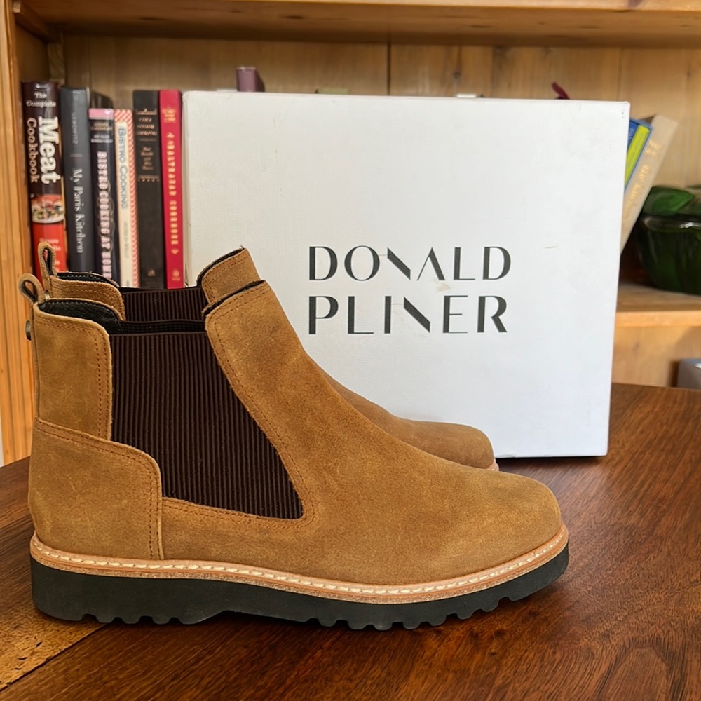 Donald Pliner Carsyn Chelsea boot